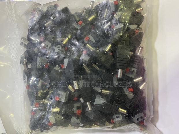 CCTV Male Power Plug / Connector · Photo 1