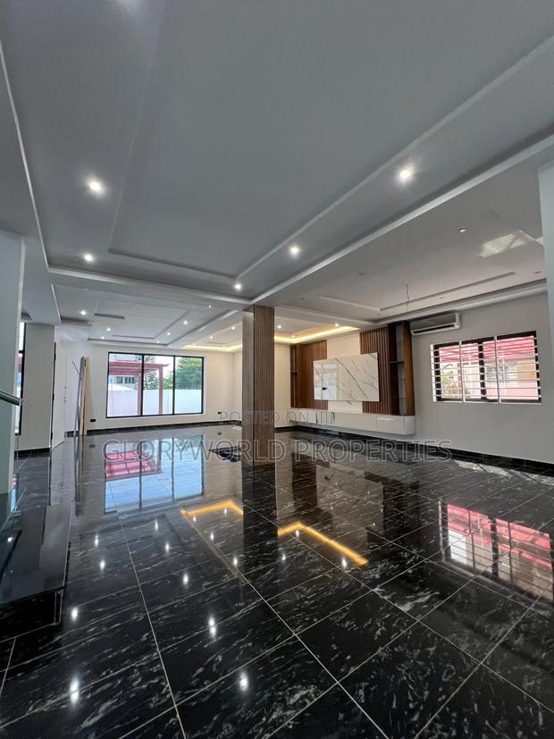 5bdrm Mansion in East Legon for sale · Photo 3