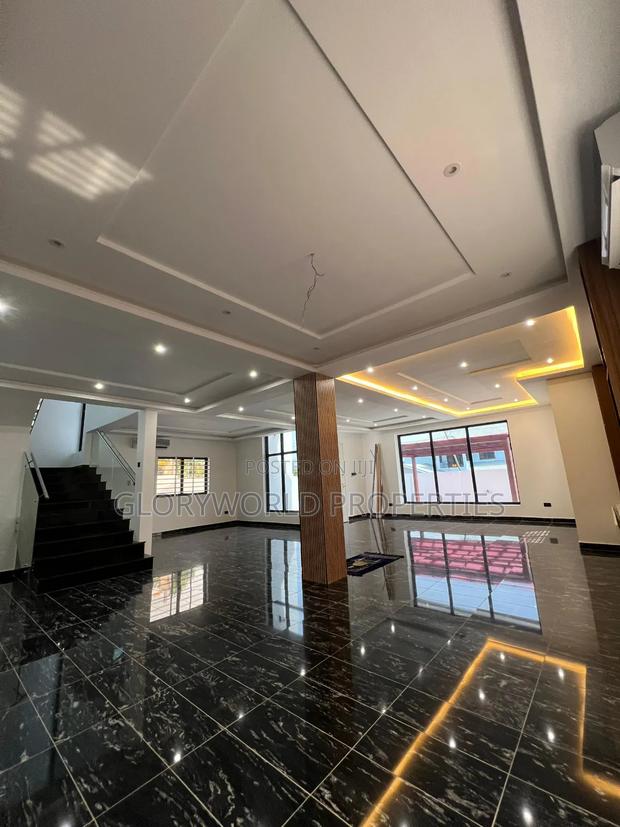 5bdrm Mansion in East Legon for sale · Photo 5