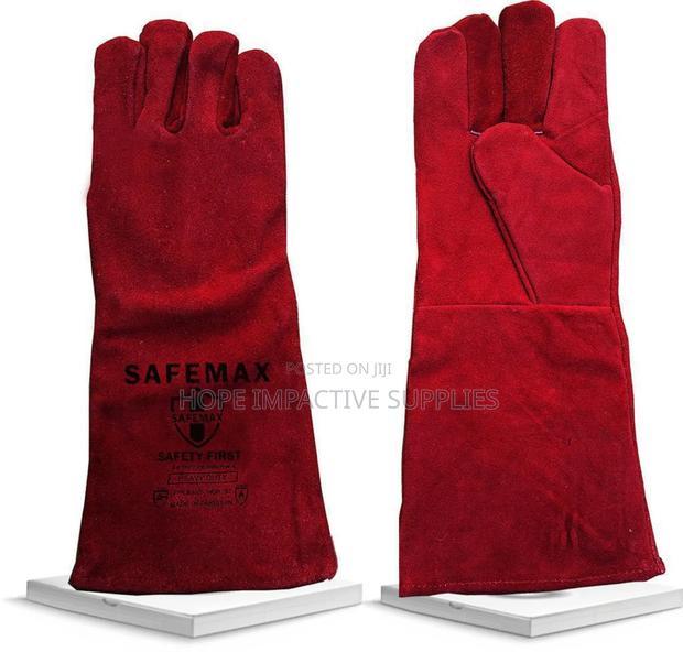 Welding Gloves - Red. · Photo 1