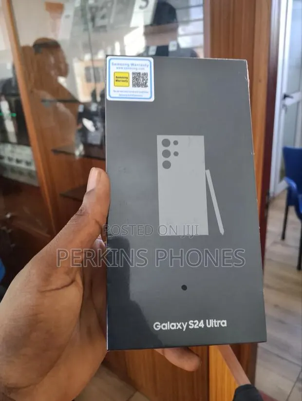 New Samsung Galaxy S24 Ultra 256 GB Gray · Photo 1