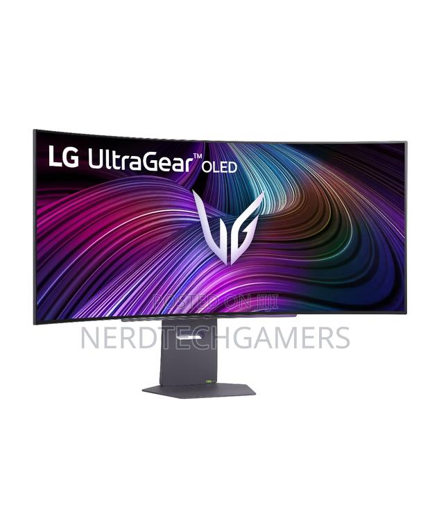 Lg Ultragear 45" 1440p 240 Hz Oled Curved Gaming Monitor · Photo 1