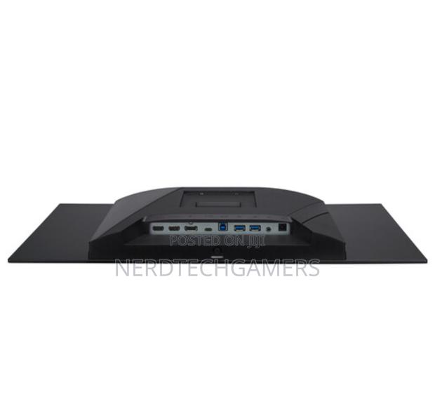 Acer Predator X27u 27" 1440p HDR 240 Hz Gaming Monitor · Photo 3