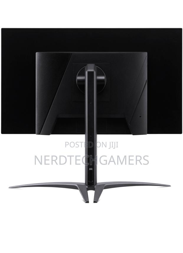 Acer Predator X27u 27" 1440p HDR 240 Hz Gaming Monitor · Photo 2
