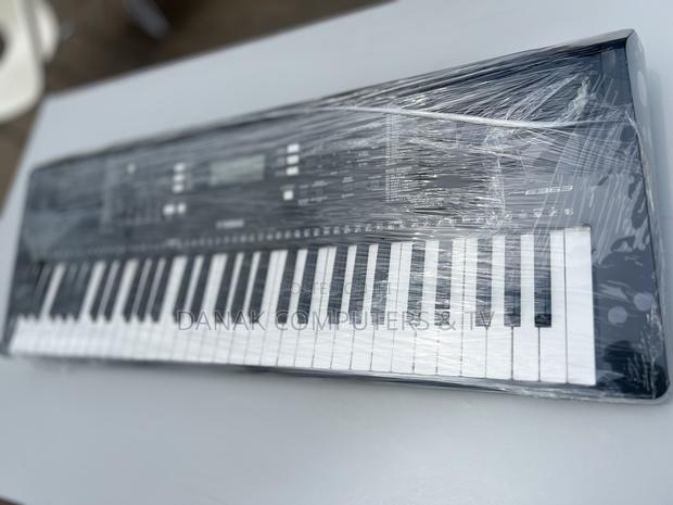 Yamaha PSR E343 Keyboard · Photo 2