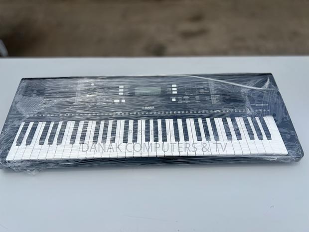 Yamaha PSR E343 Keyboard · Photo 3