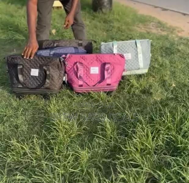 Original Lovevook Handy Zip Expansion Traveling Trolley Bag. · Photo 3