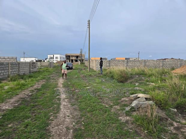 Authentic and Express Document on Plots at Tema Community 25 · Photo 1