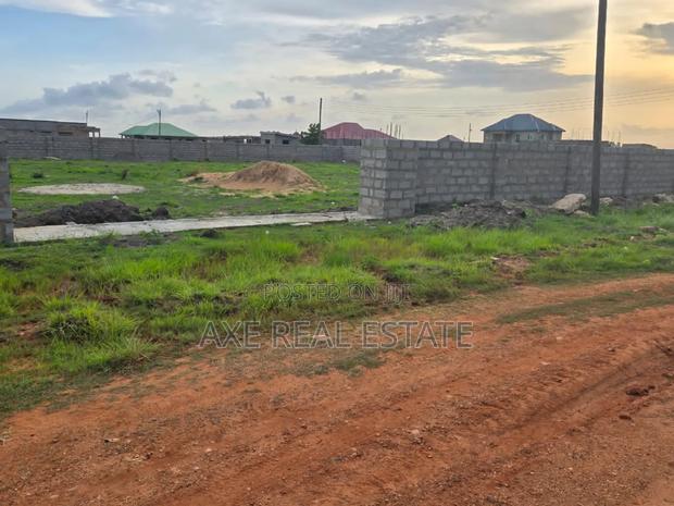 Best and Cool Tema Community 25 Plots · Photo 1