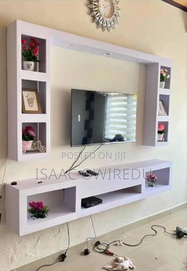 Television Wall Mount Design With Shelves · Photo 1