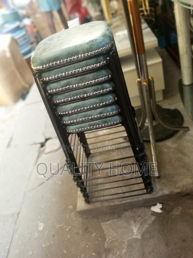 Dressing Chair/ Visitors Chair · Photo 3