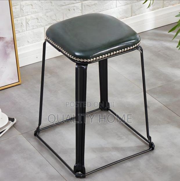 Dressing Chair/ Visitors Chair · Photo 1