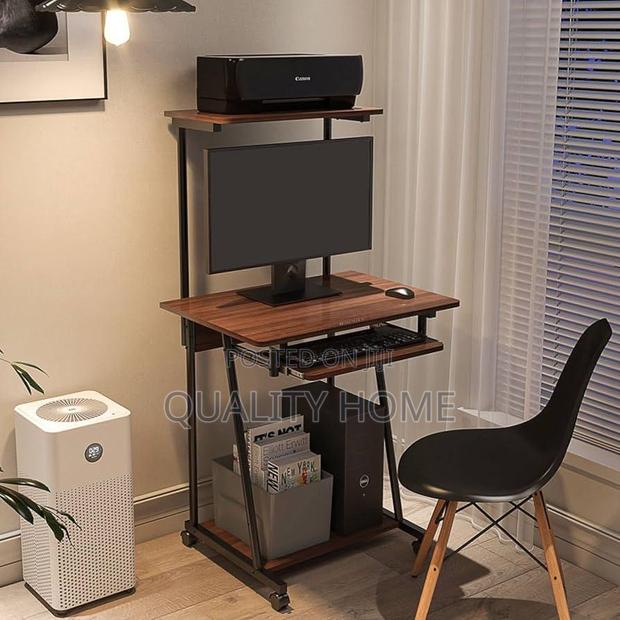 Computer Desk · Photo 3