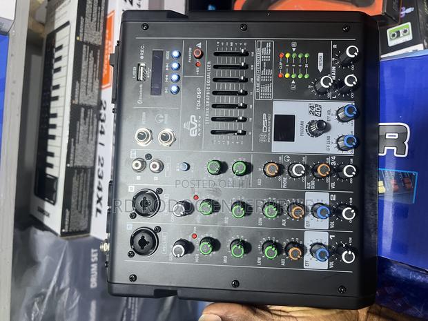 Mixer 4 Channel · Photo 1