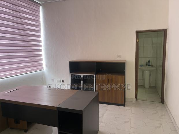 Office Space at Spintex 4 Rent · Photo 2