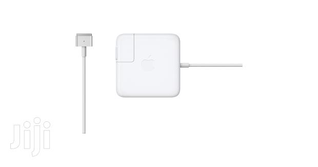 Mac Book Air Charger · Photo 1
