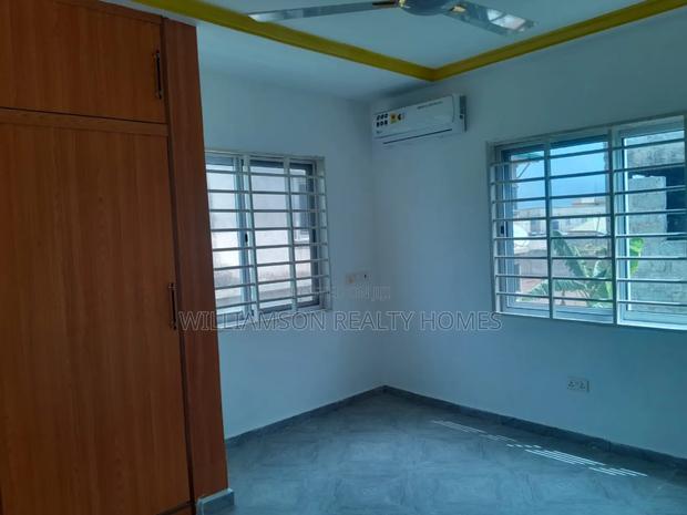 4bdrm House in Community 18 Area, Spintex for rent · Photo 8