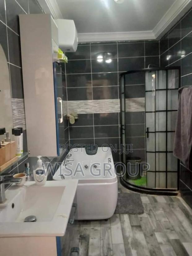 5bdrm Duplex in Wisa Group, Accra Metropolitan for rent · Photo 3