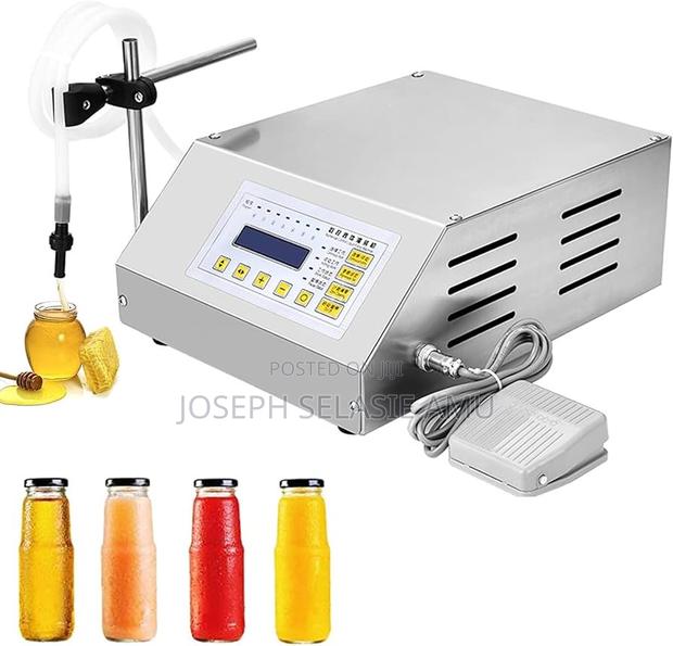 Semi Automatic Liquid Filling Machine · Photo 1