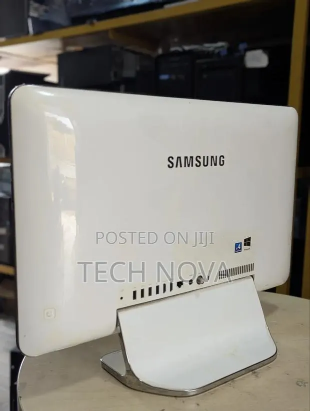 Desktop Computer Samsung AiO 24 8GB AMD A6 HDD 500GB · Photo 1