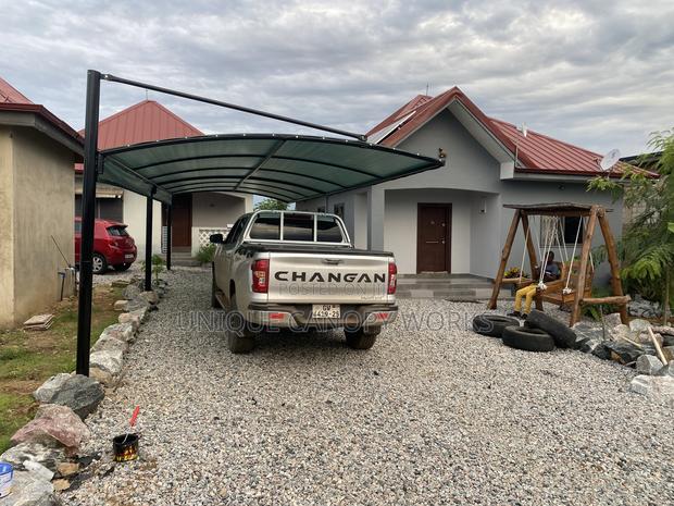 Side Horizontal Carports · Photo 3