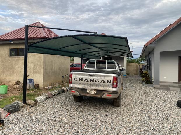 Side Horizontal Carports · Photo 2
