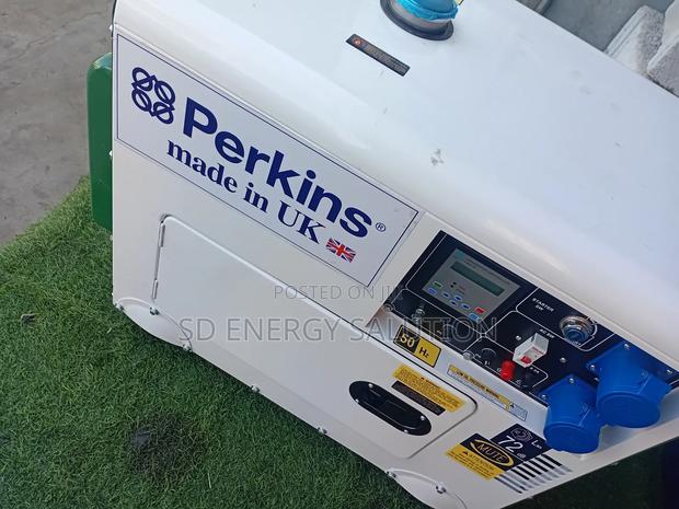 Empowering Uk Made Silent Perkins Generator Silent Diesel · Photo 1