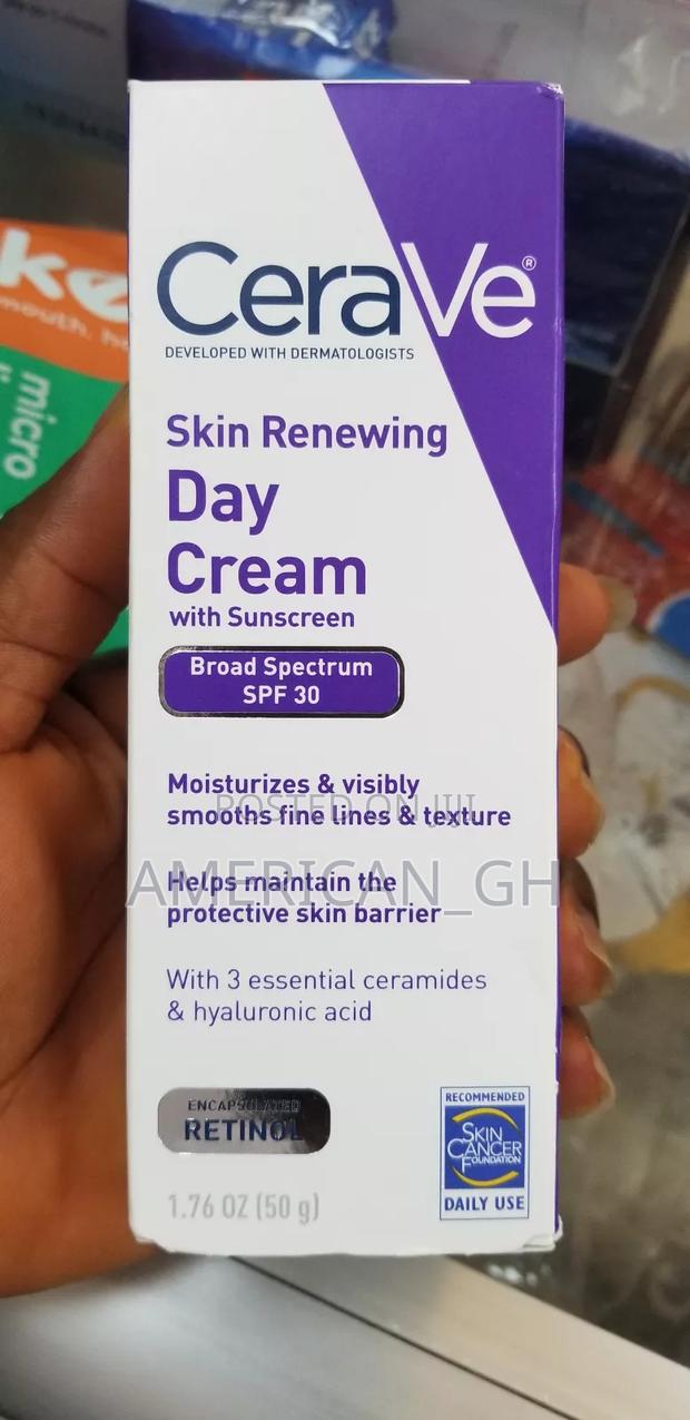 Cerave Skin Renewing Day Cream With Sunscreen · Photo 1
