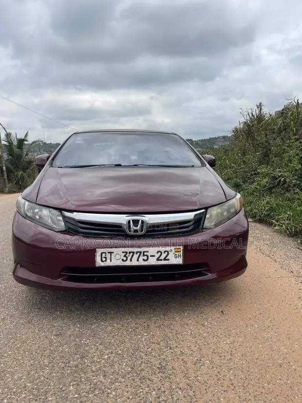 Honda Civic 1.8 5 Door Automatic 2012 Burgundy · Photo 1