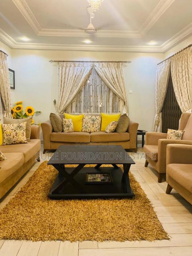 Furnished 3bdrm House in Dansoman for rent · Photo 5