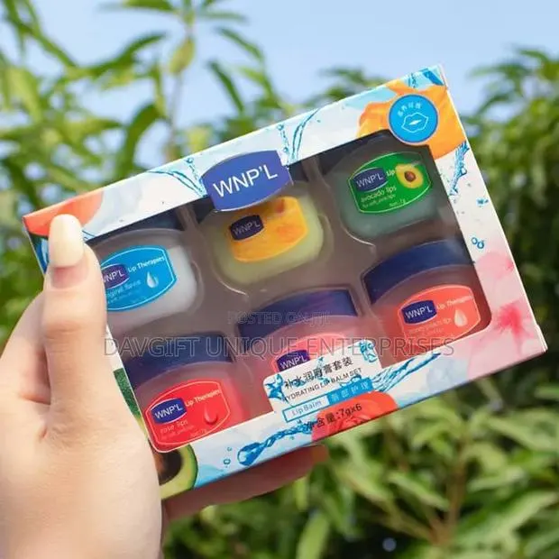 Mini Creams for the Lips · Photo 1