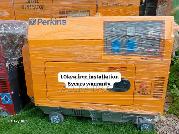 Vega Pulse Perkins 10kva Diesel 13000watts Diesel · Photo 1