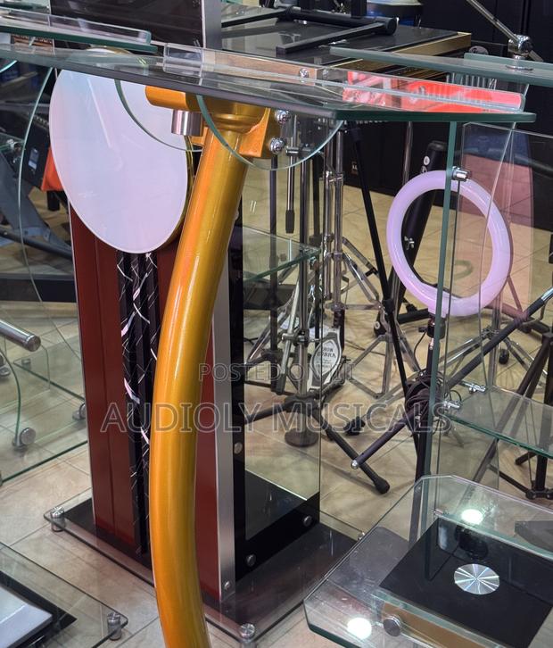 Very Classic Glass Pulpit for Churches (Two in One) · Photo 3
