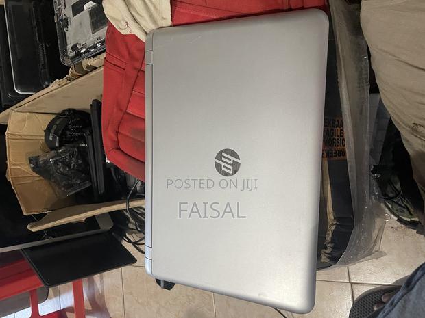 Laptop HP Pavilion 17 8GB AMD A8 HDD 1T · Photo 4