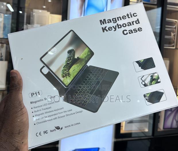Magnetic Keyboard Case · Photo 2