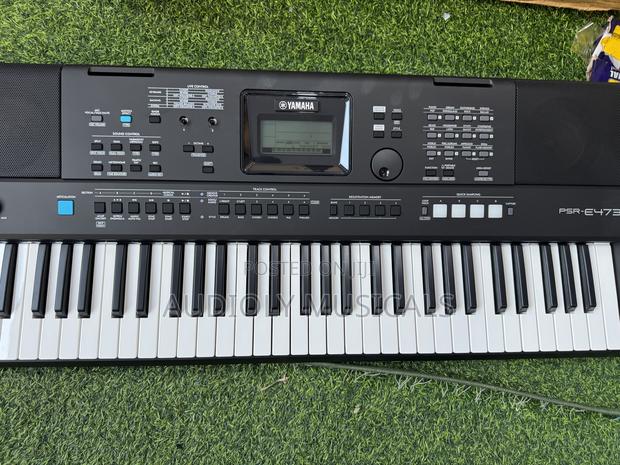 E Series Yamaha PSR (E)473 Keyboard · Photo 5