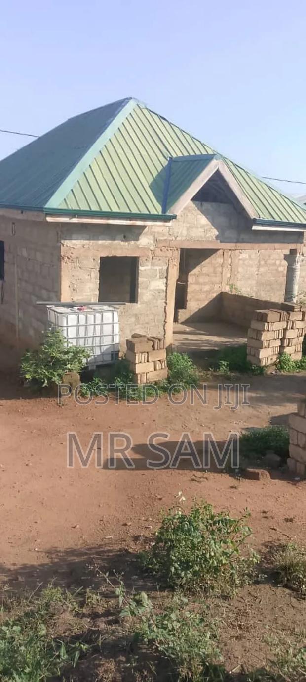3bdrm House in Amasaman for sale · Photo 3
