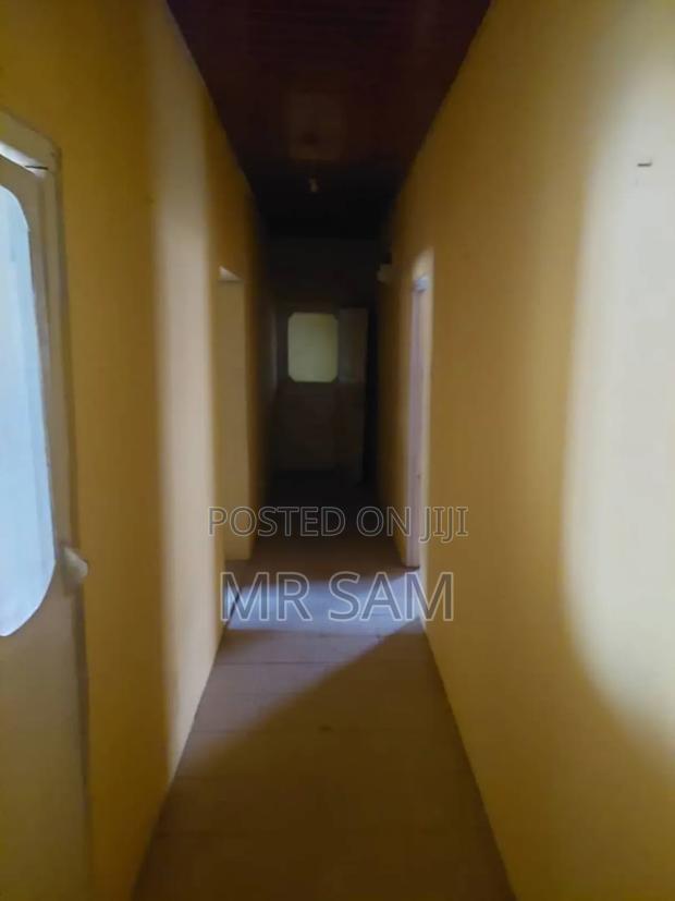 2bdrm House in Obum Nurses Qutters, Kasoa for sale · Photo 7