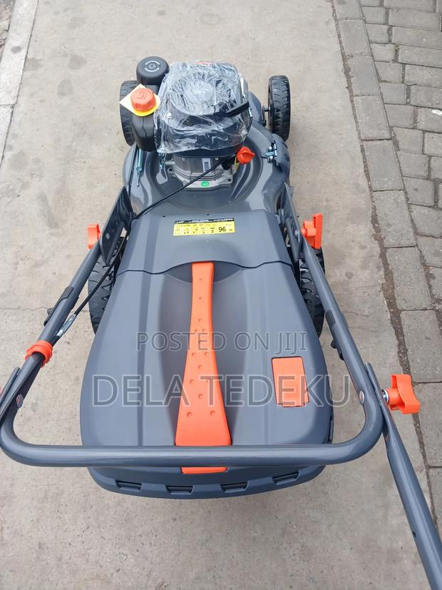 4.5hp Leo Lawn Mower · Photo 3