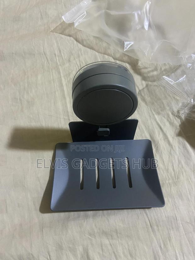 Suction Cup Soap Rack · Photo 7