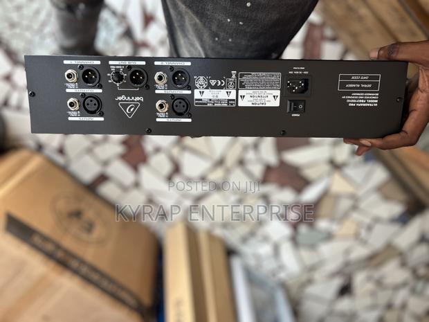 Behringer Ultra Graph Pro Double Equalizer · Photo 5