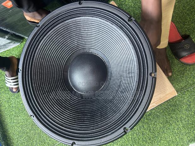RCF 18inches Naked Speaker 3500 Watt · Photo 3