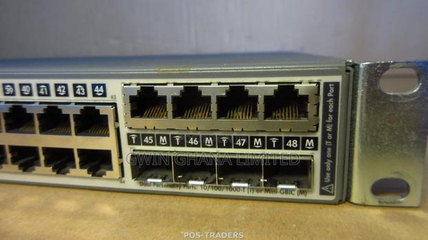 Hp J4904a Procurve Switch 2848 - 48x Gigabit Ports 4 SFP · Photo 2