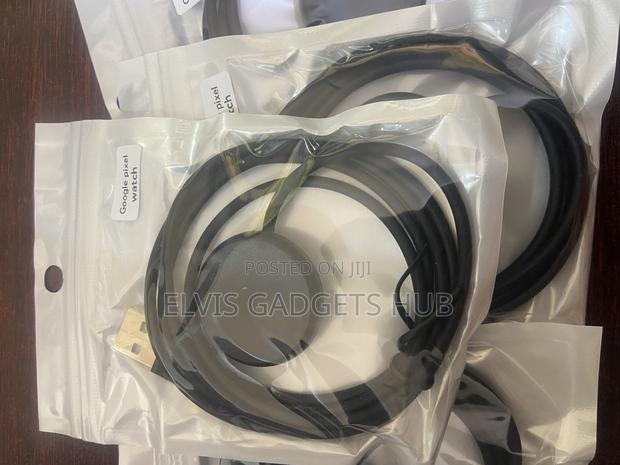 Google Pixel Watch Charger · Photo 4