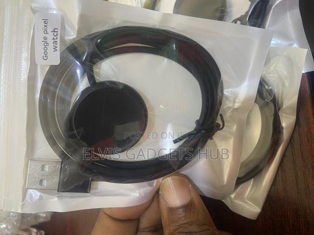 Google Pixel Watch Charger · Photo 3