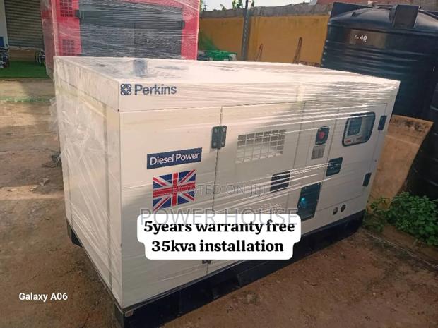 Panel Eterna Field 35kva Diesel Generator Perkins 35kva · Photo 1