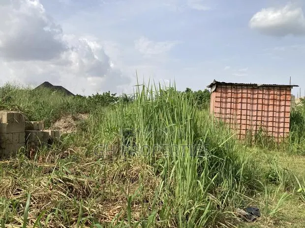 One Plot for Sale at Kwanwoma,Odumase. · Photo 1