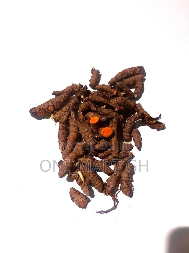 Fresh Organic Turmeric Root · Photo 2