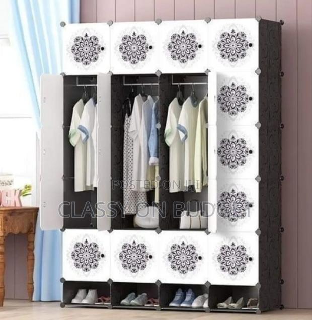 20 Cubes Plastic Wardrobe With Shoe Rack · Photo 1