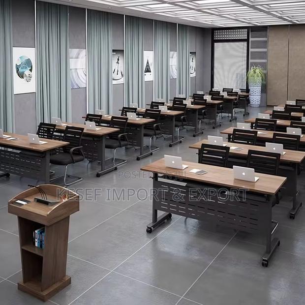 Movable Multipurpose Classroom Table · Photo 4